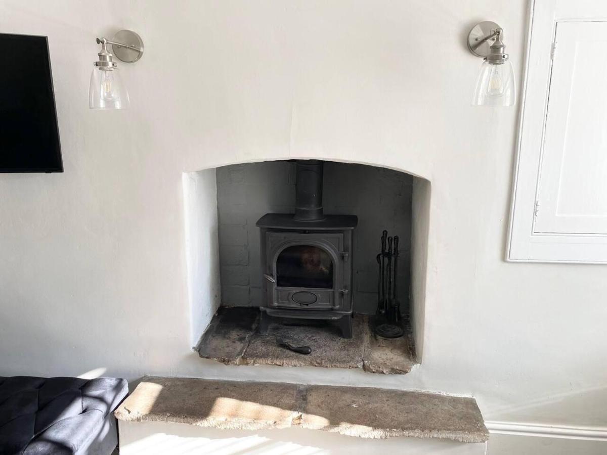 Cosy Two Bedrooom Cottage Set In A Dorset Village Sturminster Newton Luaran gambar